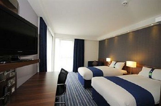 Holiday Inn Express Dunstable, An Ihg Hotel Chambre photo